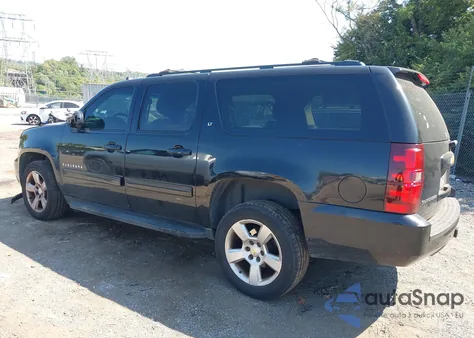 2014 Chevrolet Suburban 1500 Lt из США, поврежденный, VIN 1GNSKJE72ER135232
